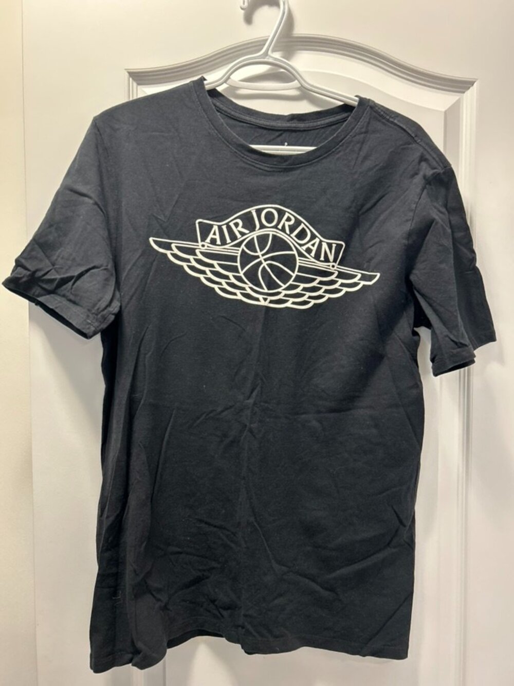 Nike Air Jordan Wings Graphic T-Shirt – Black & White – Men's Size Medium